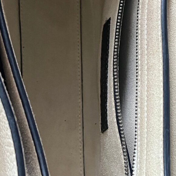 Valentino Garavani Rockstud grainy calfskin crossbody bag Light Ivory - Picture 8 of 14